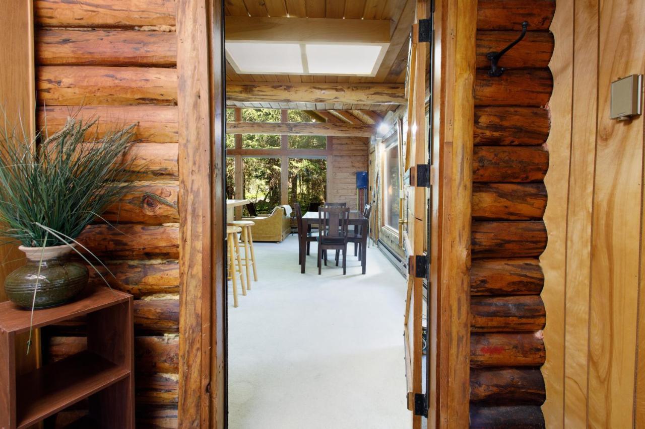 Alpine Meadows Log Cabin Girdwood Eksteriør billede